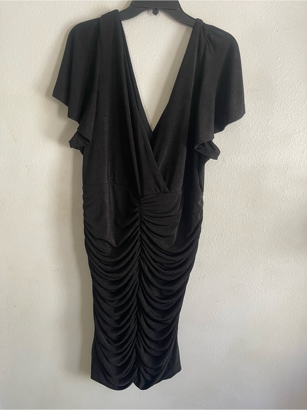 Forever 21 Black Ruched V-Neck Midi Dress with Flutter Sleeves